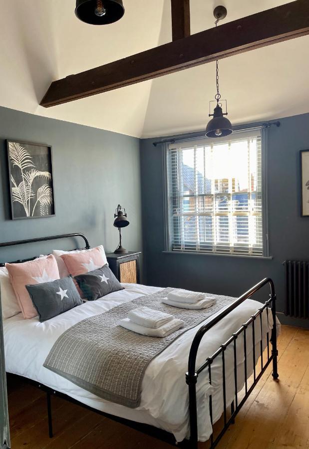 Fabulous Apartment Seconds From Beach By Whitstable-Holidays, Pudding Pan ภายนอก รูปภาพ