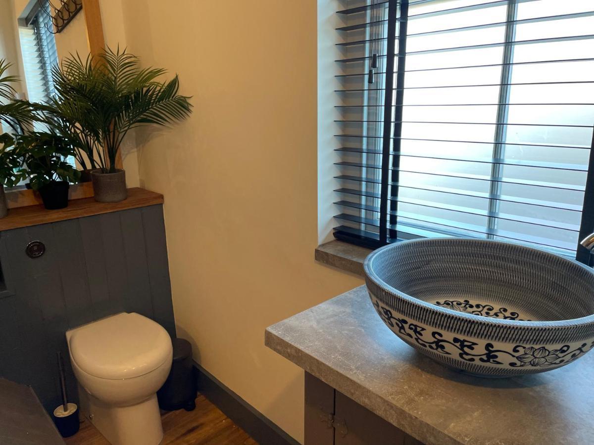 Fabulous Apartment Seconds From Beach By Whitstable-Holidays, Pudding Pan ภายนอก รูปภาพ